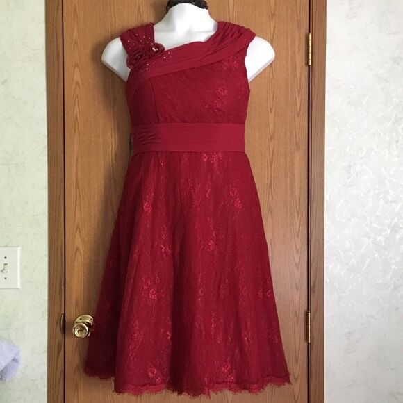 Formal JJs house red dress 📏measurements in pics - Picture 2 of 6
